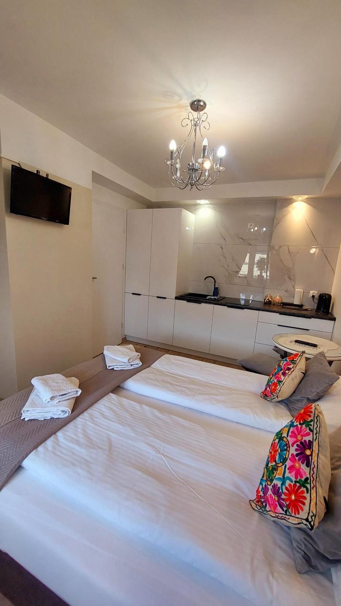 Apartamenty Biala Perla Устрон Екстериор снимка